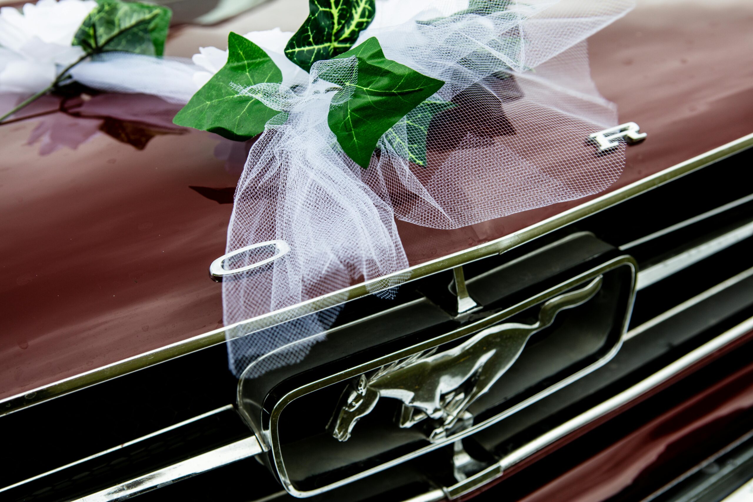 Jakich kosztów trzeba się spodziewać wypożyczając auto do ślubu?